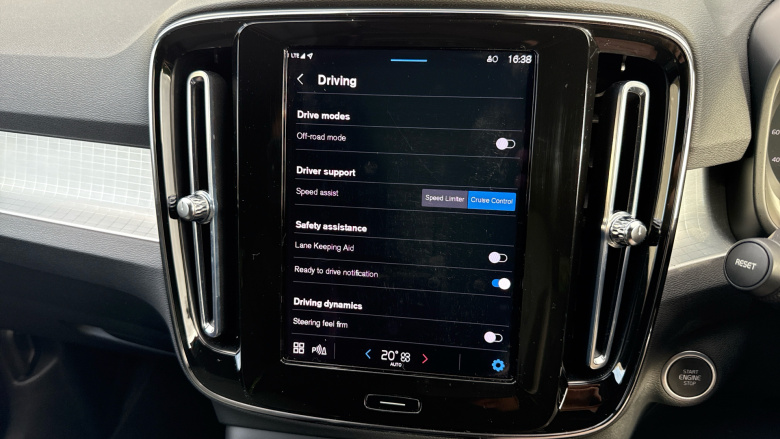 Volvo XC40 2.0 B3P Core 5dr Auto Petrol Estate